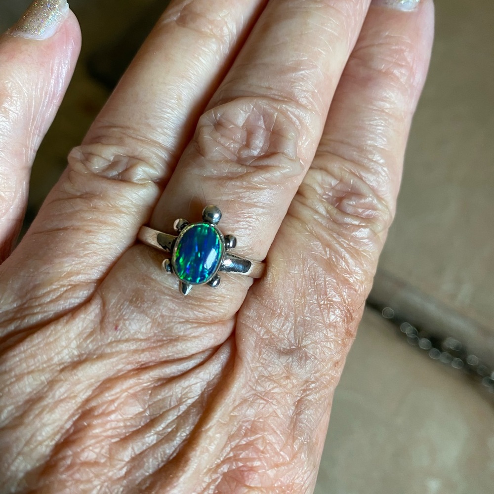 Ring - Picture 2 of 3